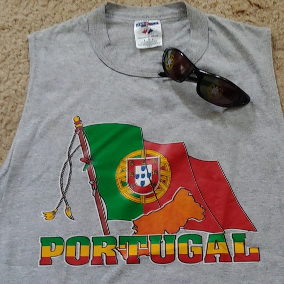 Portugal shirt/sunglasses - Picture 1 of 4